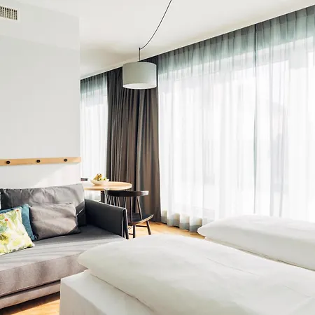 Hotel Harry's & Villach