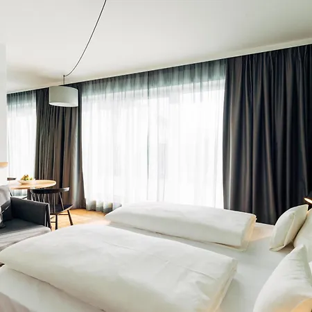 Harry's & Hotell Villach