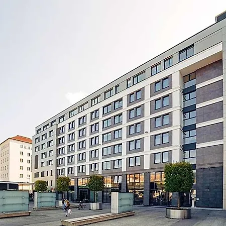 Hotel Harry's &